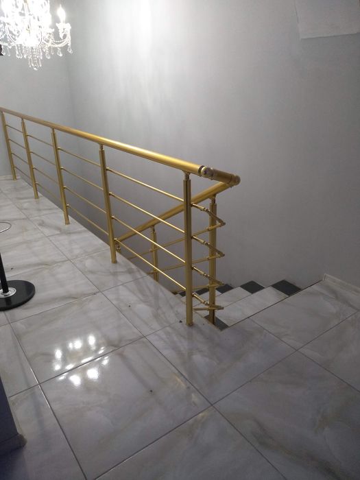 Алуминиев парапет с три струни.