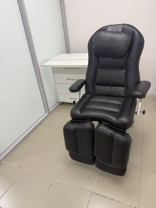 Продам педикюрное кресло