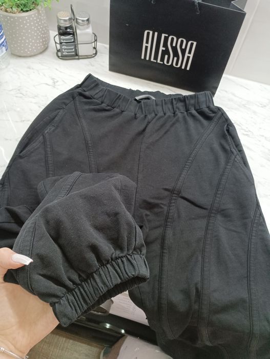 Нови дрехи Pause с етикет