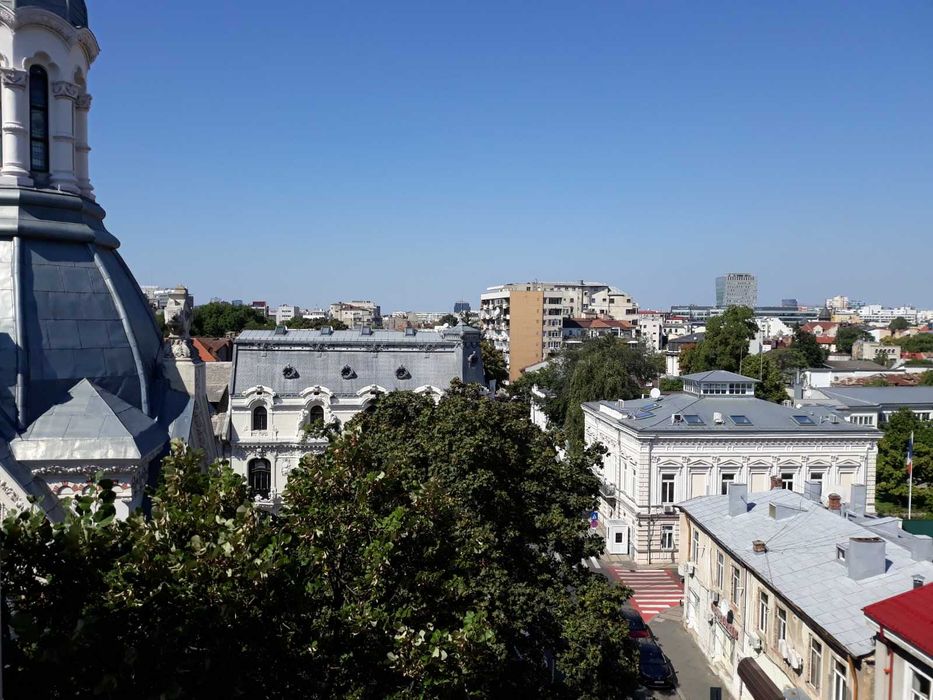 Proprietar, vand apartament 3 camere Piata Amzei