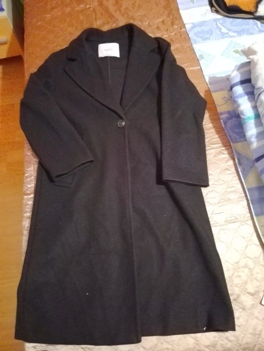 Vând palton elegant din Italia
