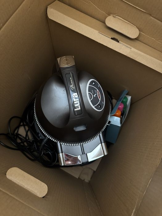 Пылесос Lura premium