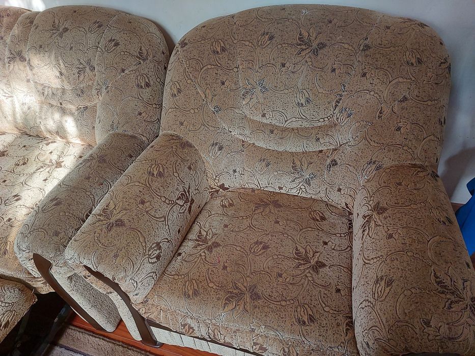 Угловой диван с креслом