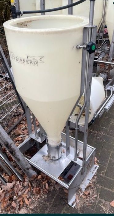 Boxe de fatare , maternitate scroafe