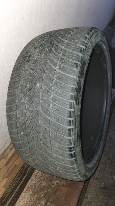Anvelopă Syron 255/35/19
