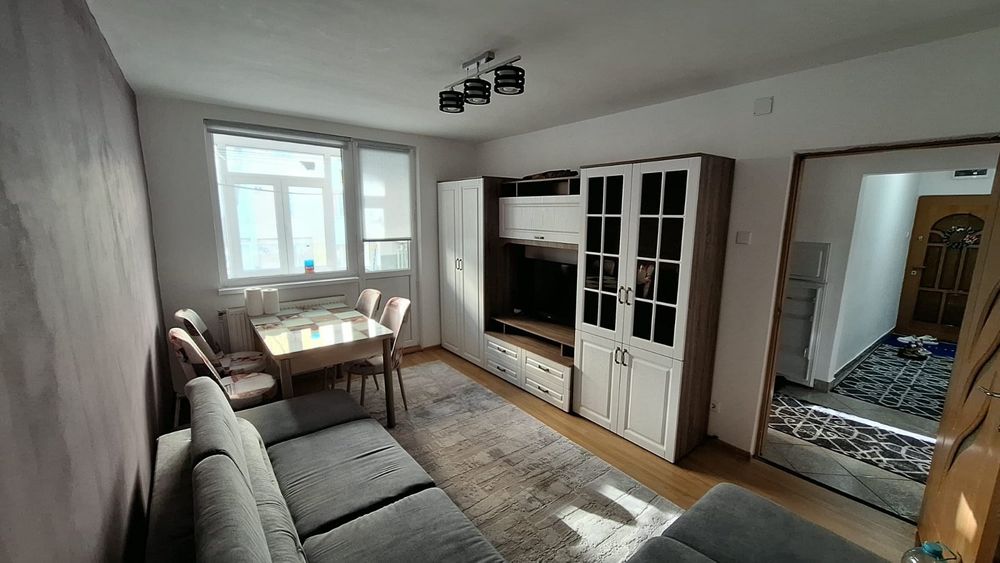 Apartament cu 3 camere