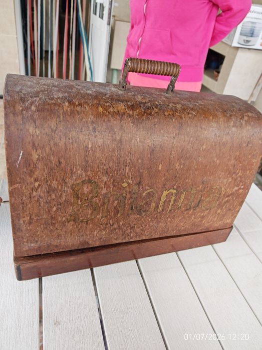 Стара шевна машина