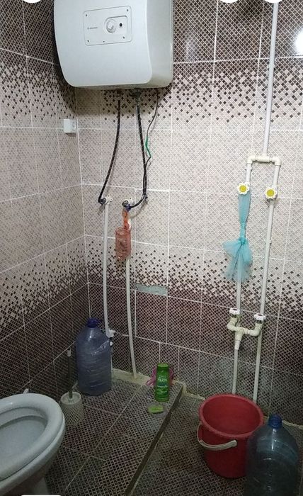 Uy sotiladi 3 xona shoshilinch