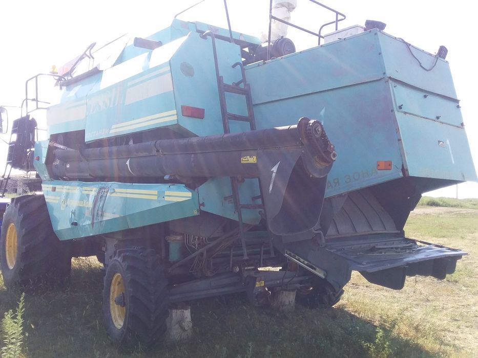Комбайн Есиль740
