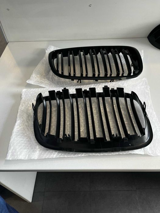 Set Grile/Nari Radiator Bara Duble M style Negru Lucios Bmw X5 X6 E70 E71, NOI