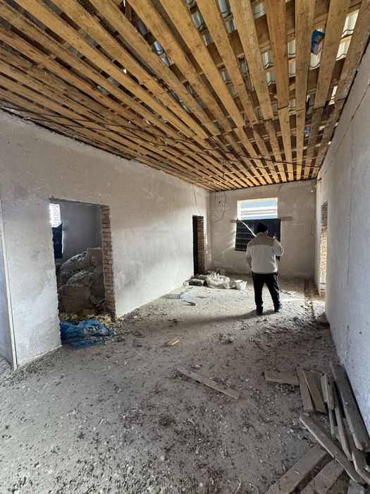 Продается дом с земельным участком