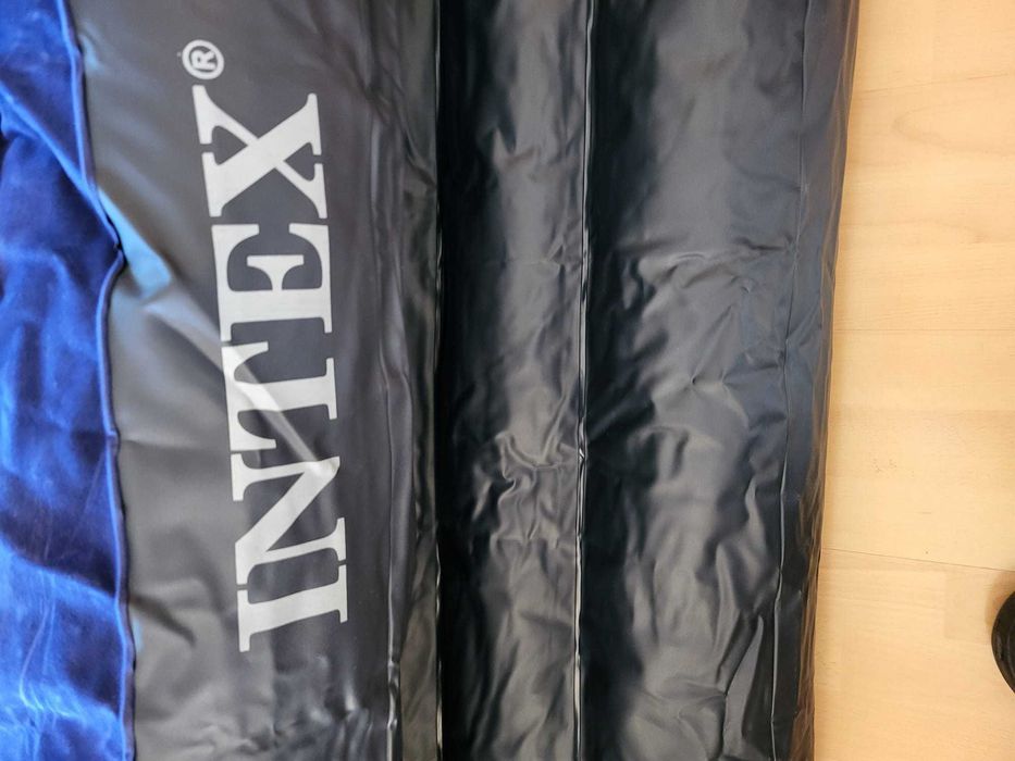 Продавам надуваемо легло