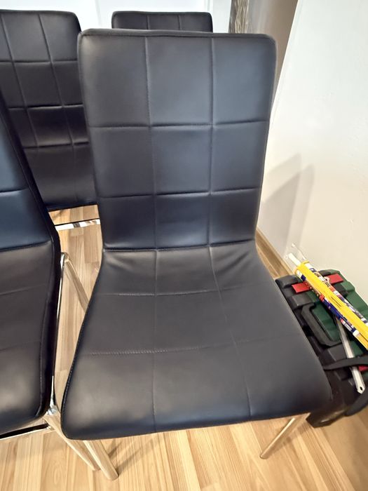 Трапезни столове