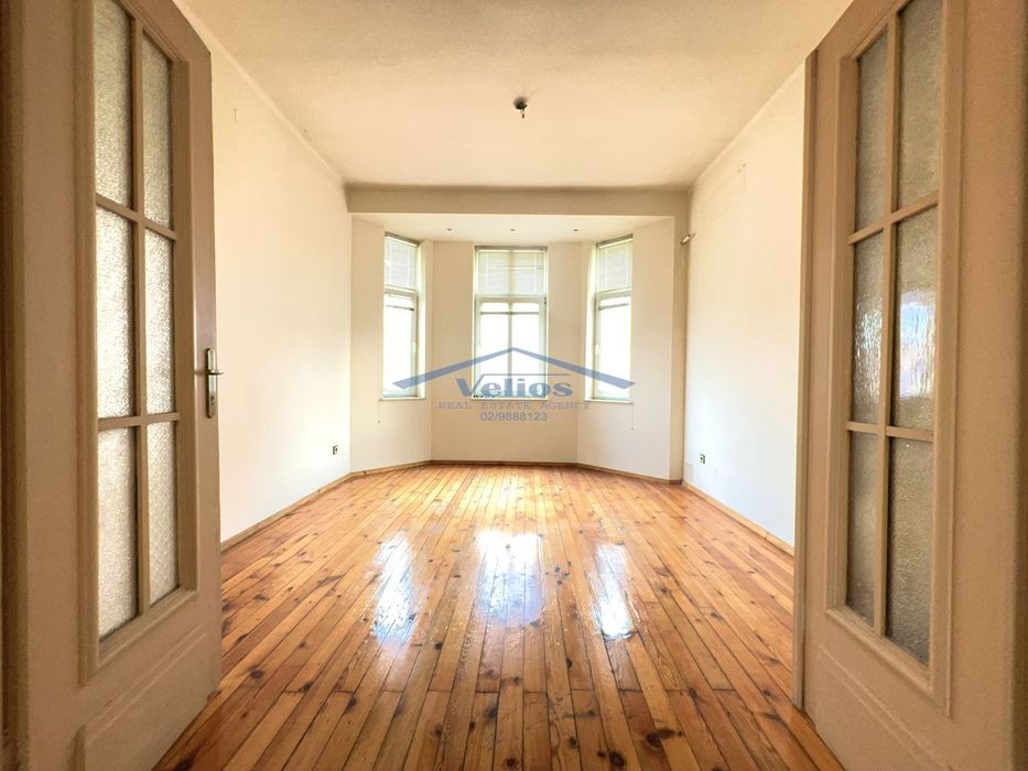 Продава се Четиристаен апартамент в София, Център - 107 кв.м за 1835 €/кв.м - Снимка #1