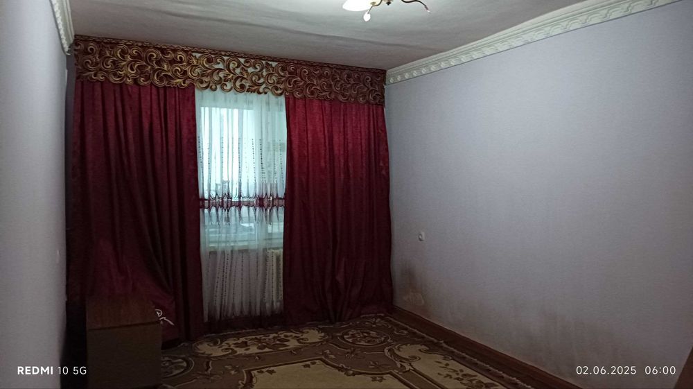 Рисовый базар,  Бакалея 3-3-4, 70м2, балкон 2х6