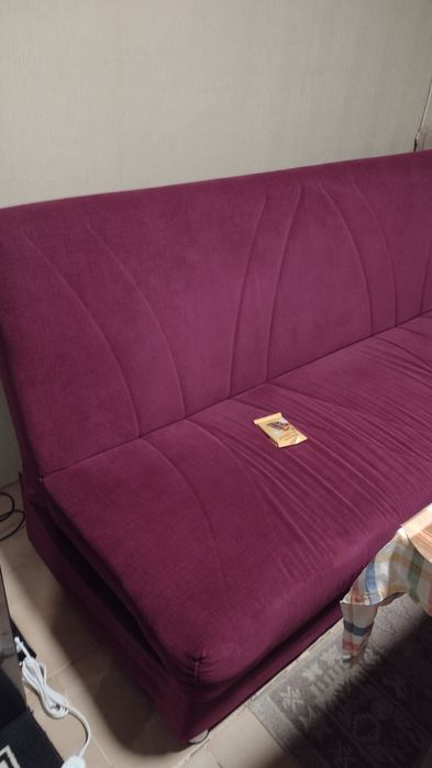 Диван, втора употреба ,клик-клак, разтегателен ,с ракла под него,много