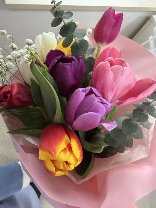 Букет цветов из тюлпанов