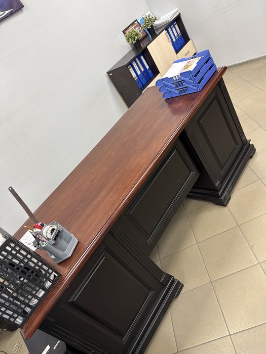 Продам стол! В отличном состоянии.