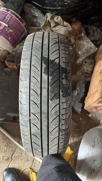 Продам 2 летние шины
