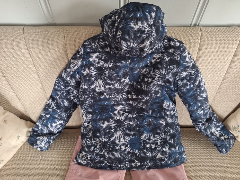 Ски яке и панталон Mc Kinley 10г.