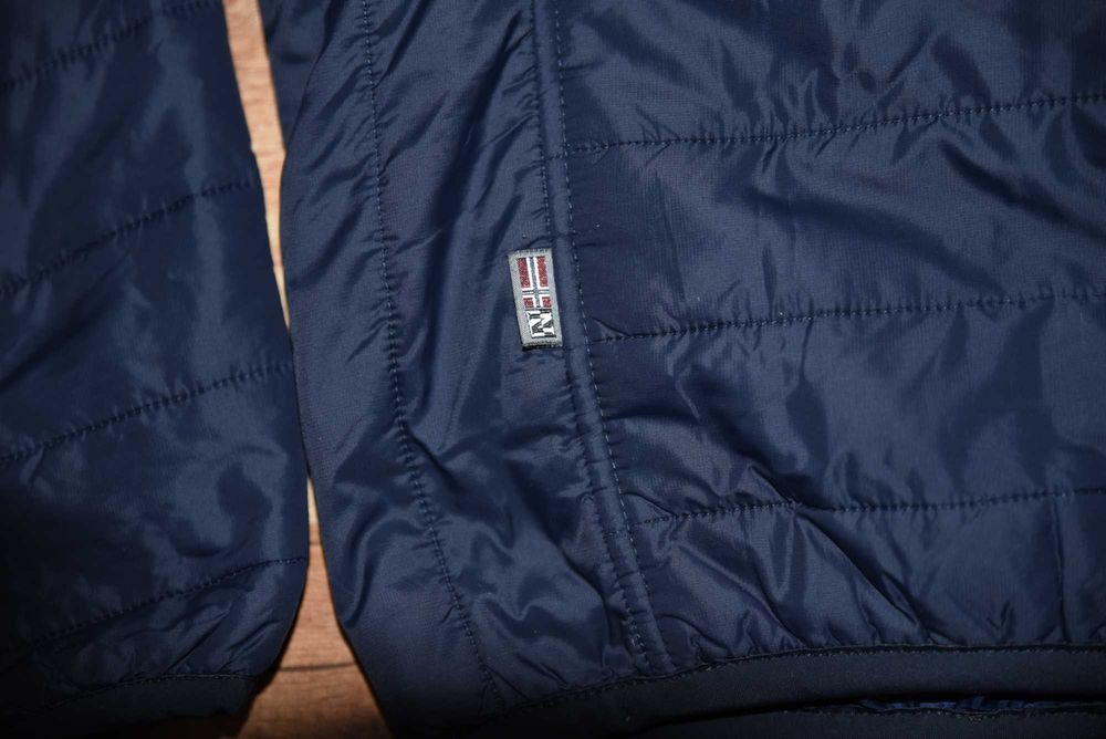 Napapijri оригинално мъжко яке М размер