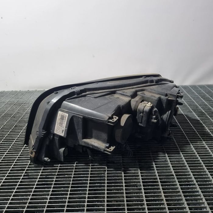 Far Dreapta Volvo XC90 Facelift 2007 - 2014 SUV 4 Usi (1420) Xenon