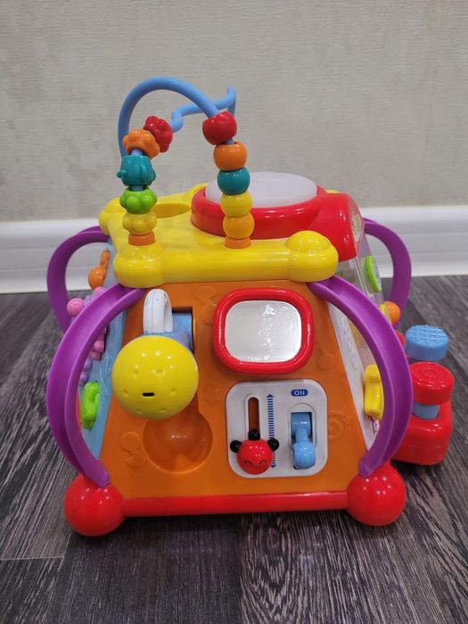Продам развивающие игрушку - бизиборд