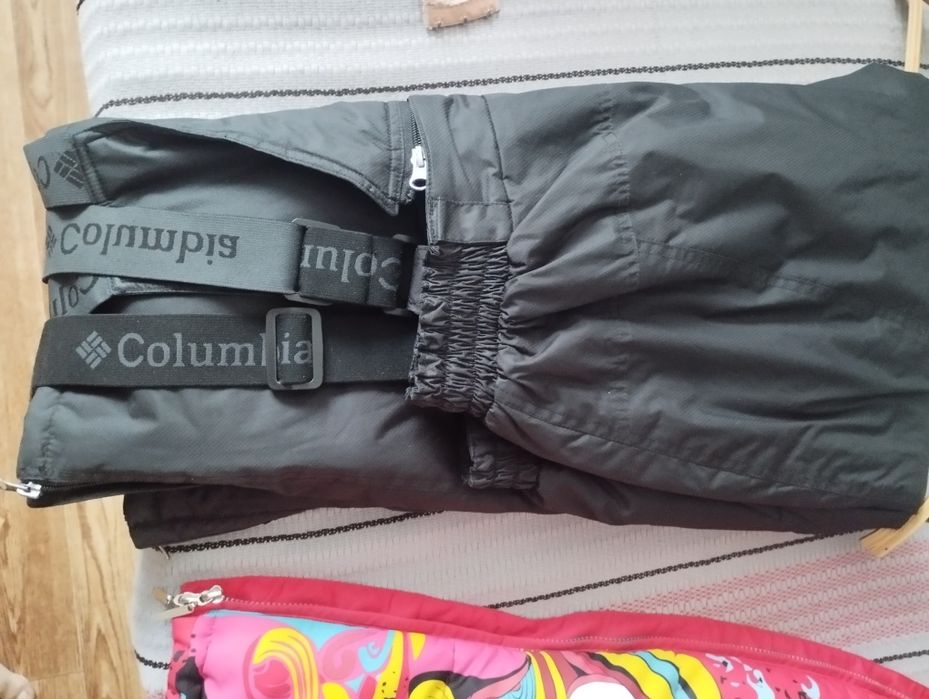 Продам лыжный костюм. 15.000.