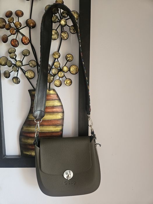Borseta O Bag curlusa superbă