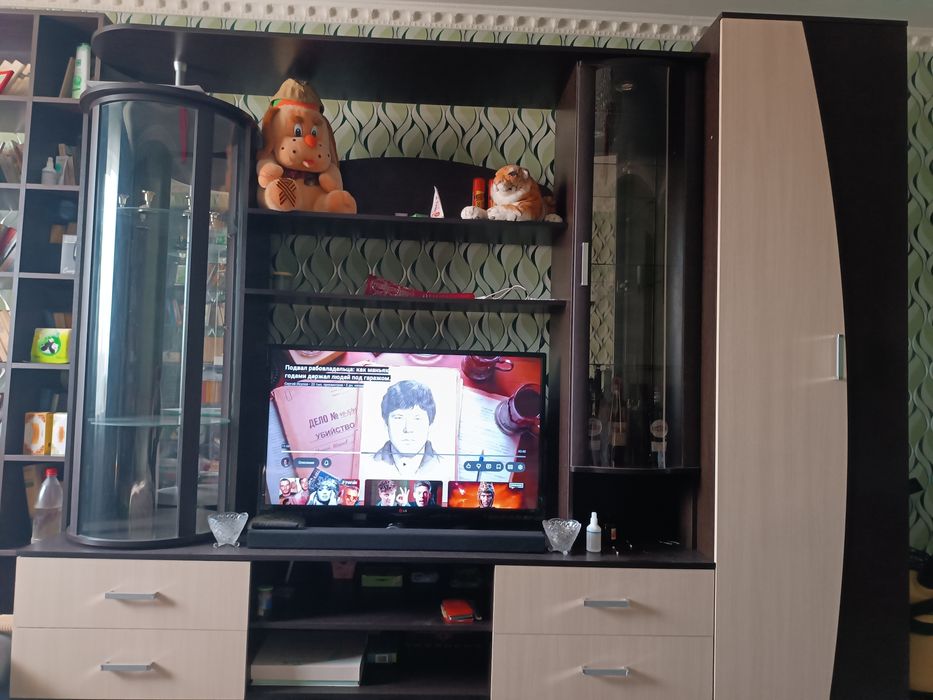 Стенка- горка для гостиной