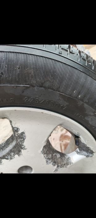 Продам запаску 225/65 R17