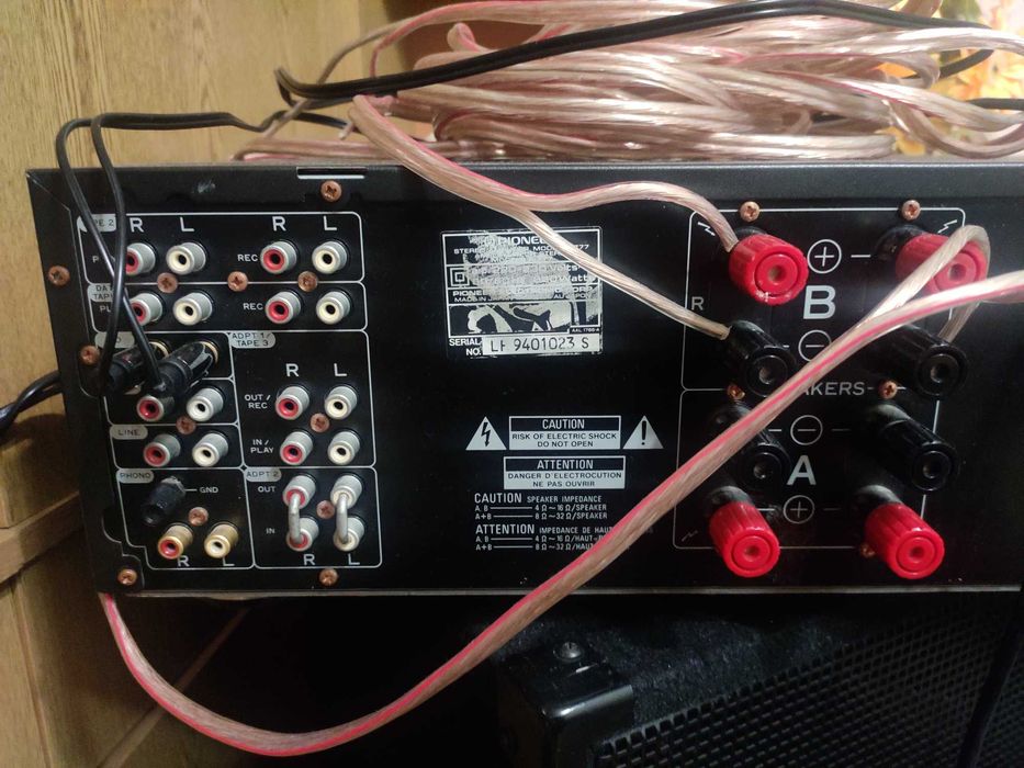 Усилвател Pioneer A-777 и колони 12-ки