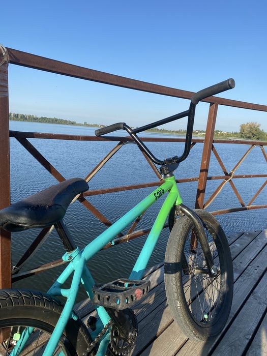 Трюковой велосипед BMX