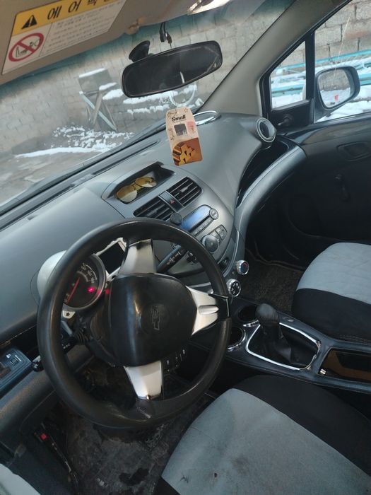 Мошина сотилади спарк 1-пазитсйа