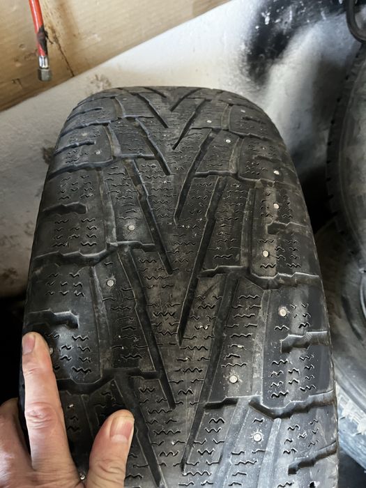 Продам зимние шины