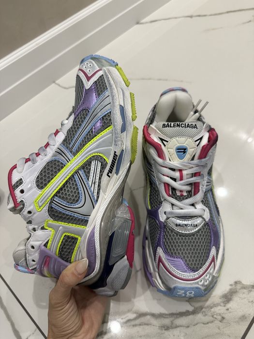 Balenciaga всякакъв модел