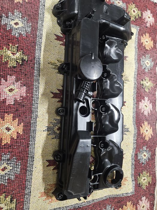 Капак клапани mercedes om 651 двигател