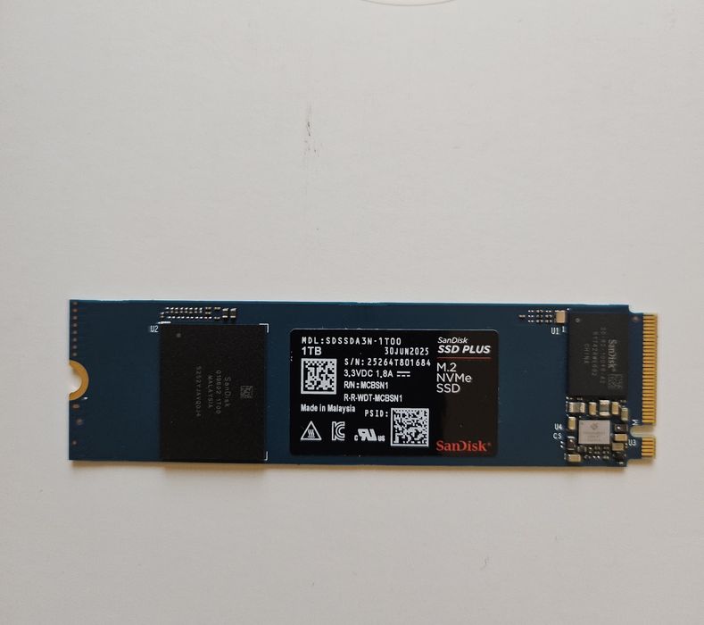 Vând SSD SANDISK Plus 1TB M.2  Gen 3 nou,cu factură și garanție 3 ani