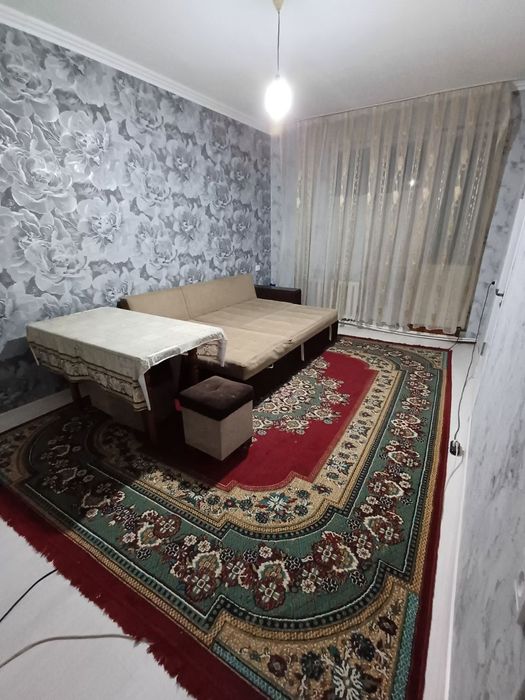 1 хона 2 хона килинган уй ва жихозлари сотилади