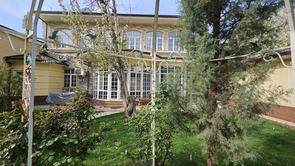 Ракат Боши рест Мона 5  соток 8 комн