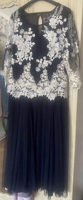 Вечернее  нарядное платье