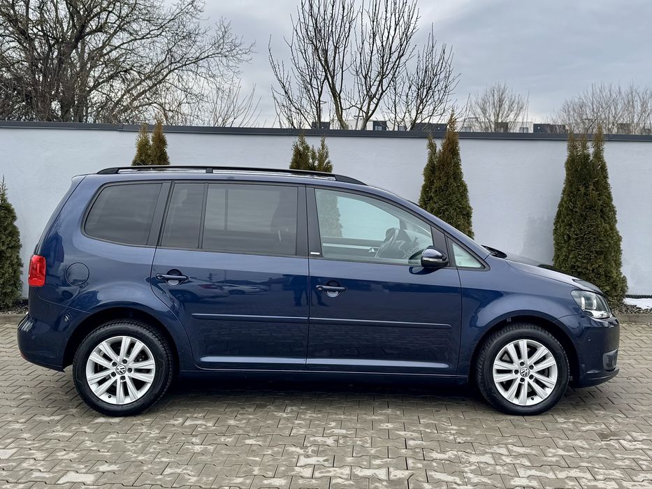 Volkswagen Touran Style • 2.0 TDI | 140 CP | Euro 5 | 2012 | Garantie