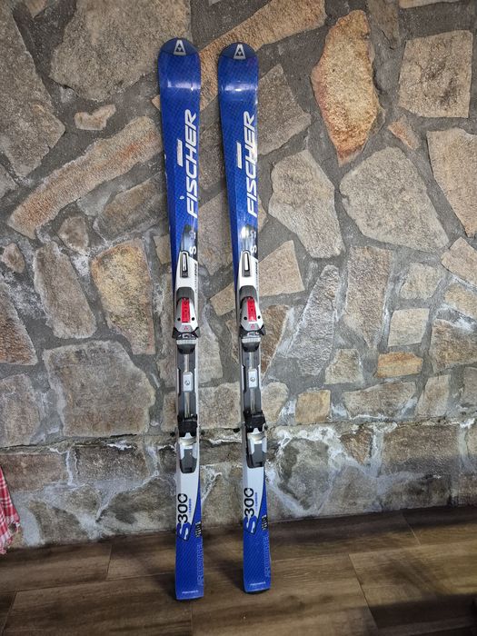 Продавам ски FISHER