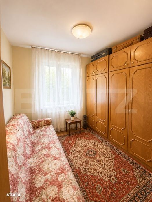 Apartament 3 camere, loc de parcare, etaj intermediar, Astra, Brasov