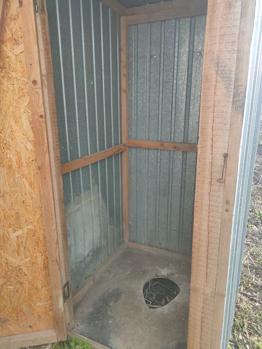 Продам уличный туалет