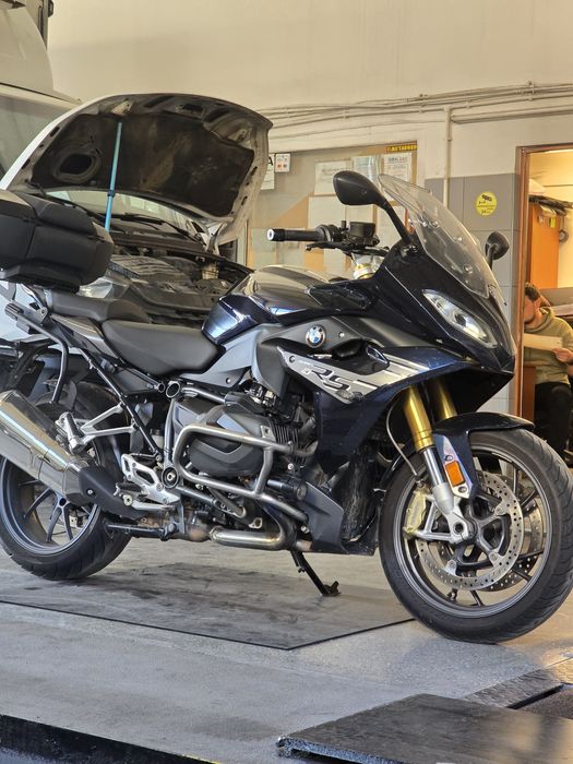 Vând BMW R1250RS