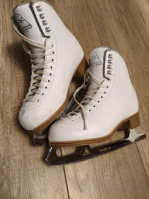 Продам коньки Jacson 500