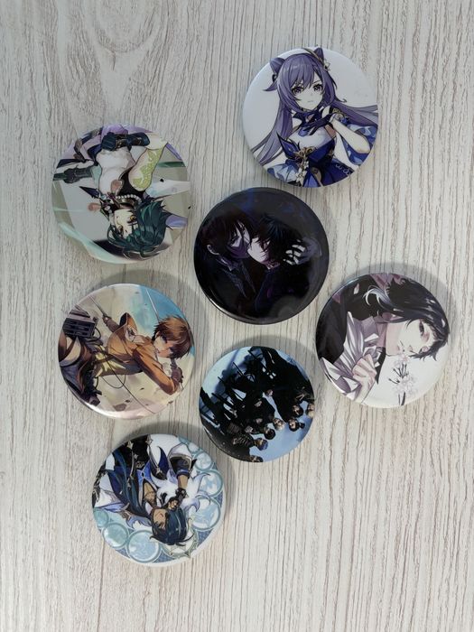 Яркие значки для истинных фанатов!