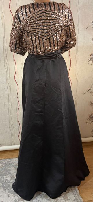 Продается платье