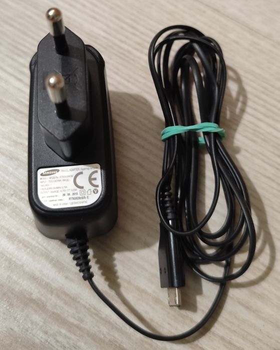 Vând incarcatoare originale Nokia ,Samsung